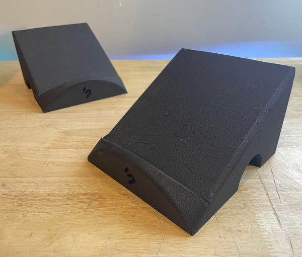 B-Stock Pedal Stands Pair | Audio Interface Foam Desk Angle Risers - Soundrise